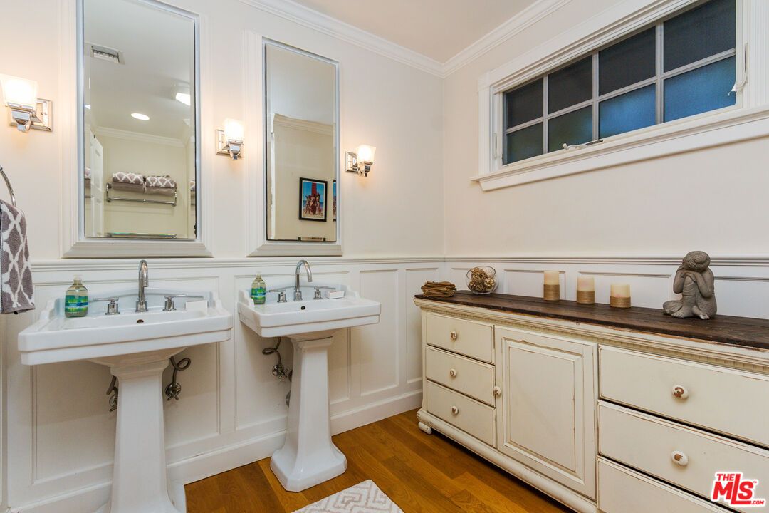 Bathroom, Dual Sink Vanities, Interior, Recessed Lighting, Wood Texture Flooring