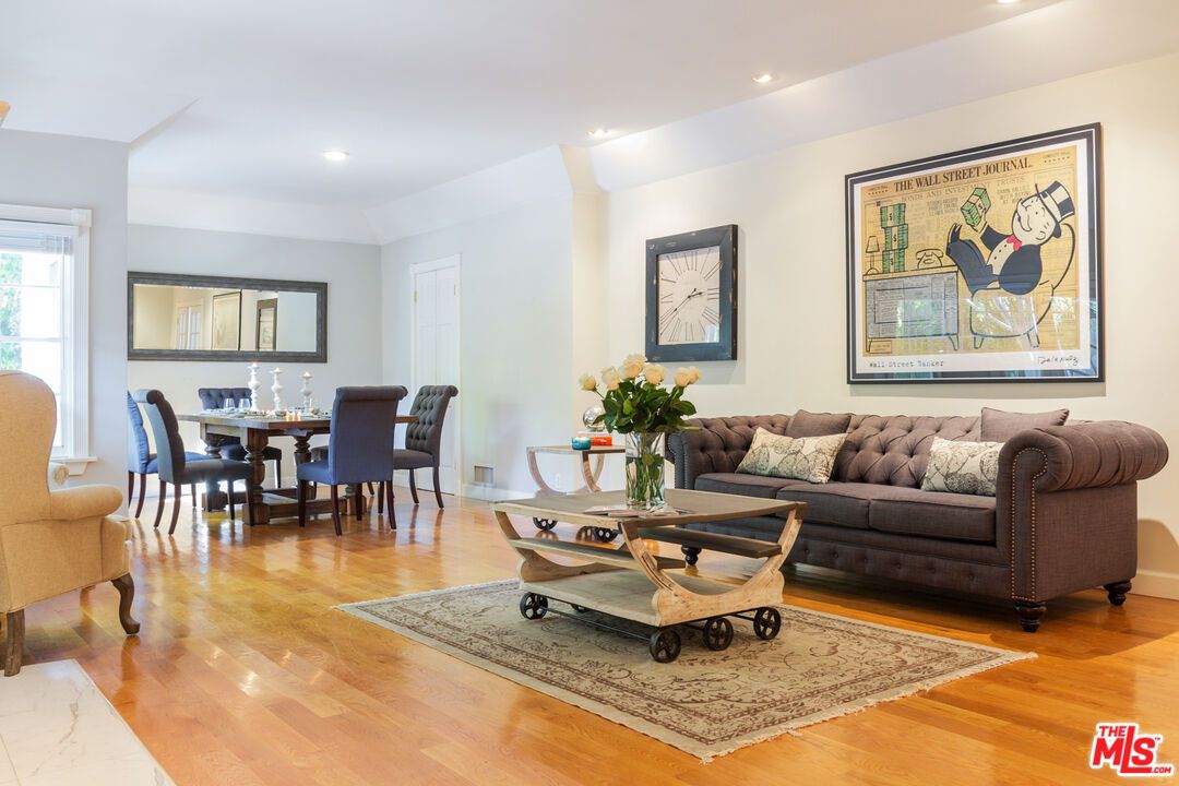 Dining room, Interior, Living room, Recessed Lighting, Wood Texture Flooring