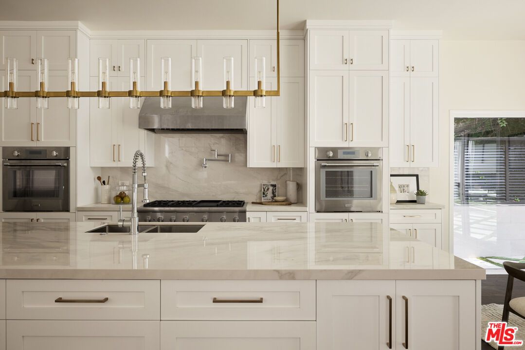 Interior, Kitchen, Pendant Lights, Stainless Steel Appliances