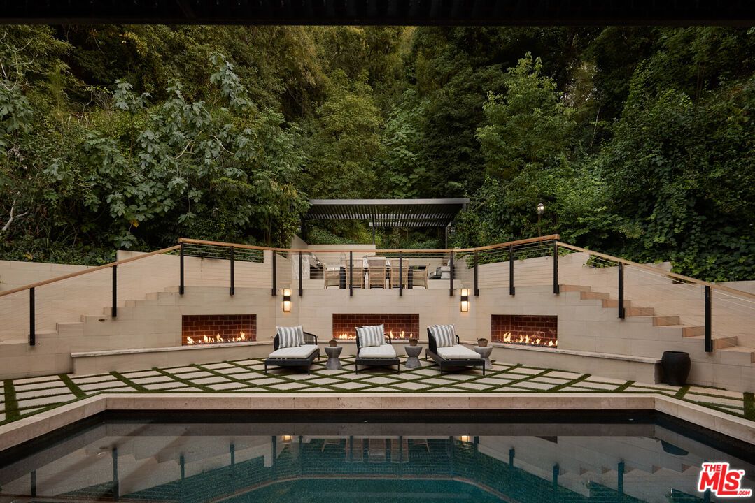Exterior, Fireplace, Pool