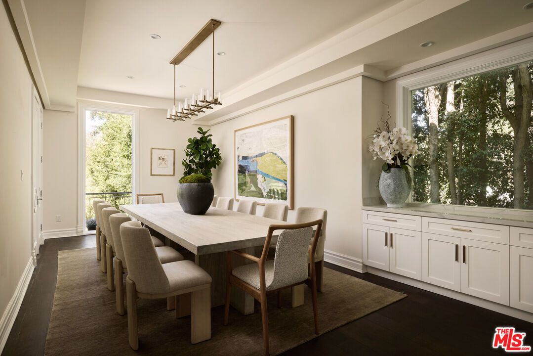 Dining room, Interior, Pendant Lights, Recessed Lighting, Wood Texture Flooring