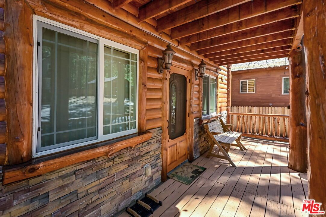 Exterior, Wooden Walls