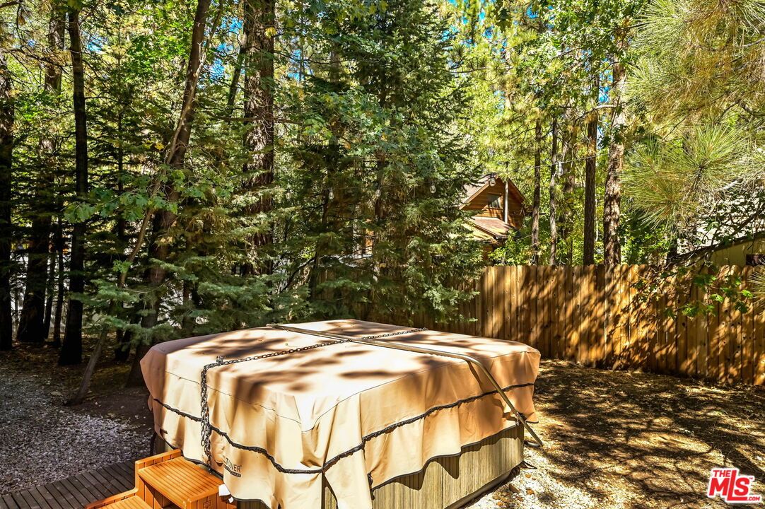 Exterior, Hot Tub