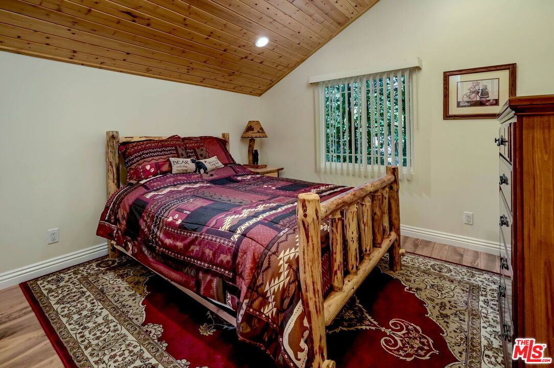 Bedroom, Interior, Recessed Lighting, Wooden Ceilings, Wood Texture Flooring