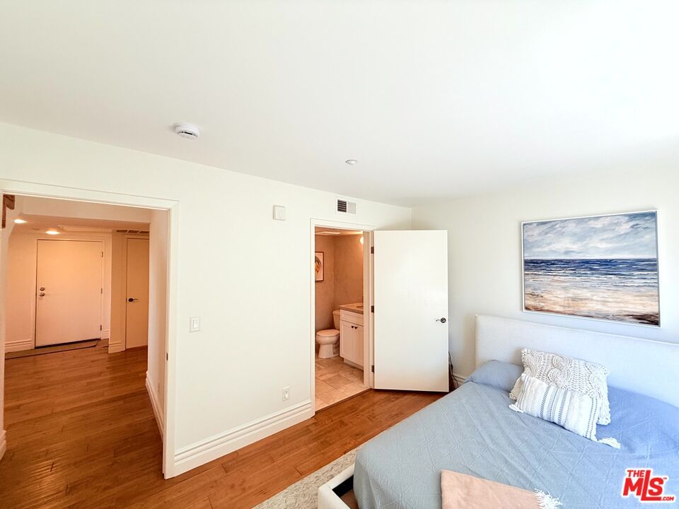 Bathroom, Bedroom, Interior, Recessed Lighting, Wood Texture Flooring