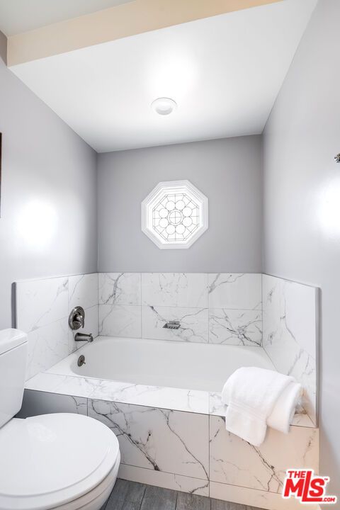 Bathroom, Interior, Marble Walls, Recessed Lighting