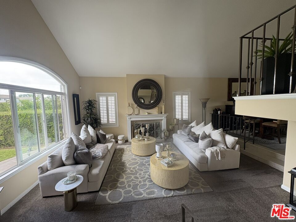 Fireplace, Interior, Living room