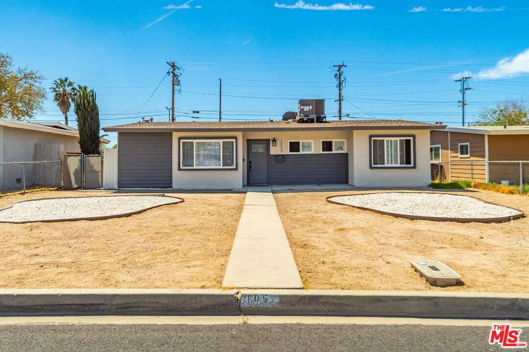 Attached, Backyard, Exterior, Facade, Ranch
