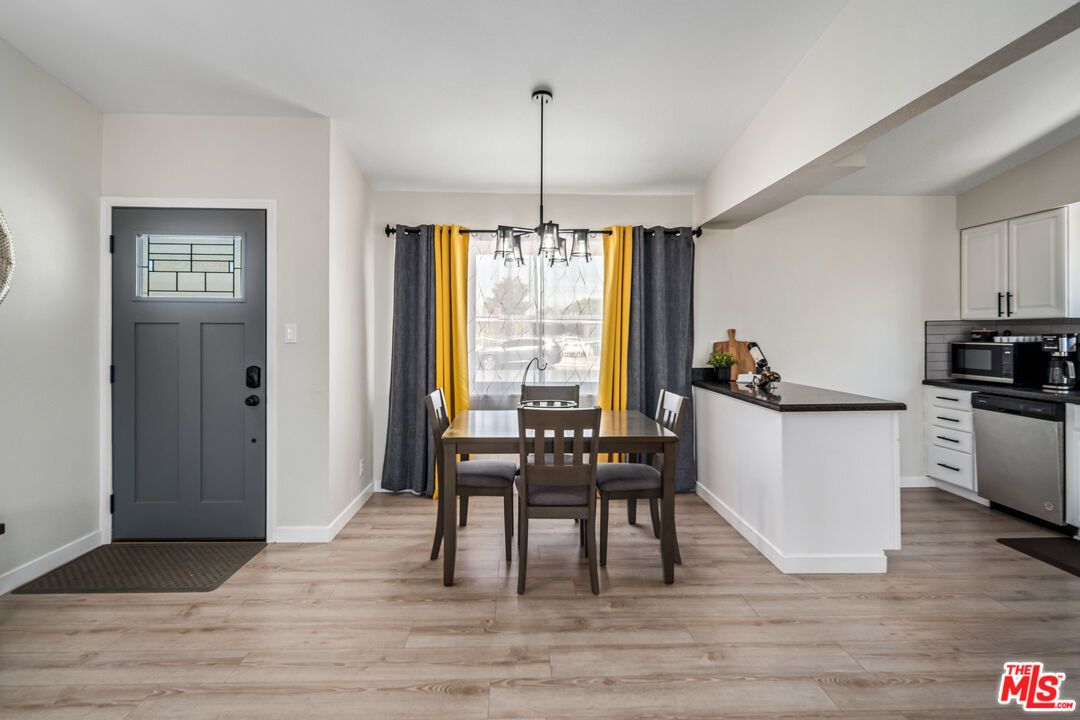 Dining room, Interior, Kitchen, Pendant Lights, Wood Texture Flooring