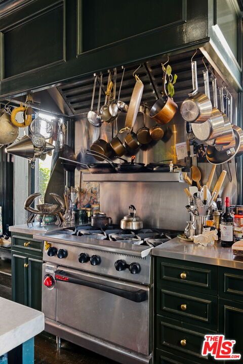 Interior, Kitchen, Stainless Steel Appliances