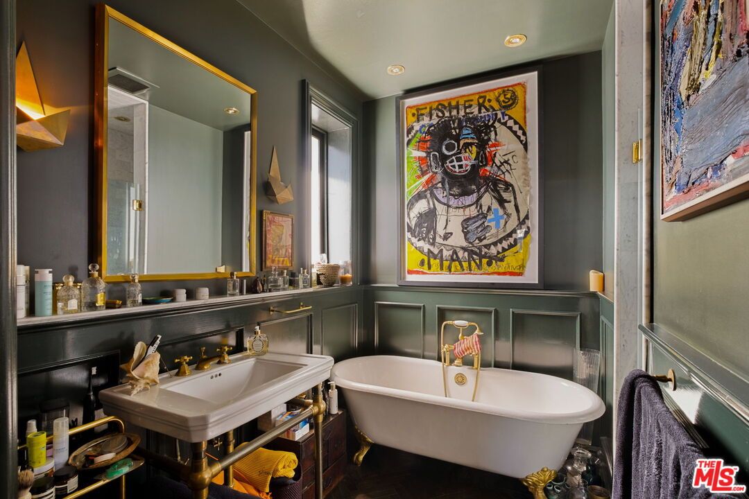 Bathroom, Free Standing Baths, Interior, Recessed Lighting