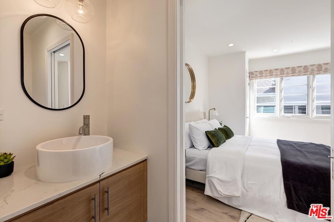 Bathroom, Bedroom, Free Standing Baths, Interior, Recessed Lighting, Wood Texture Flooring