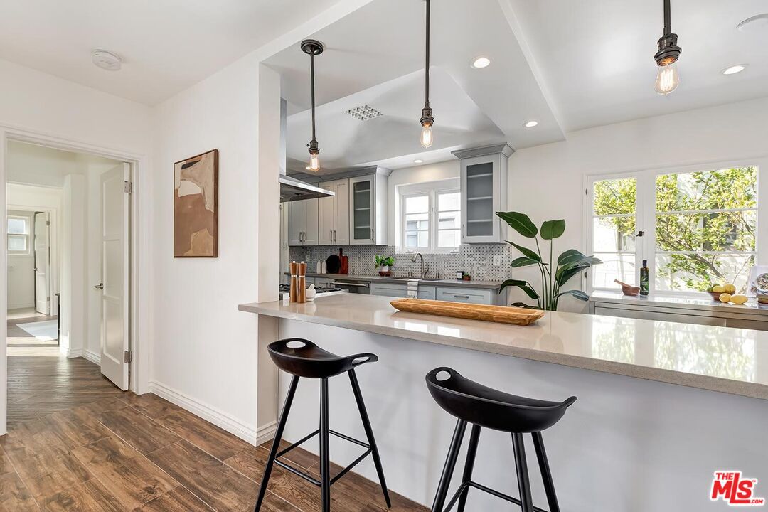 Interior, Kitchen, Pendant Lights, Recessed Lighting, Wood Texture Flooring