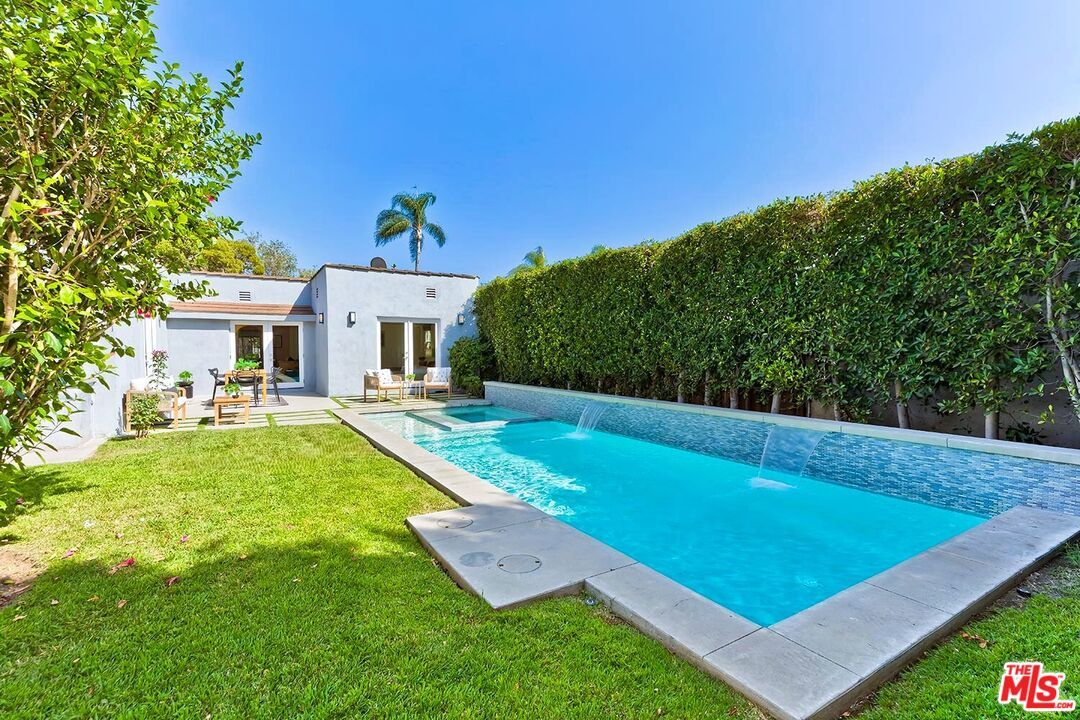 Backyard, Exterior, Pool