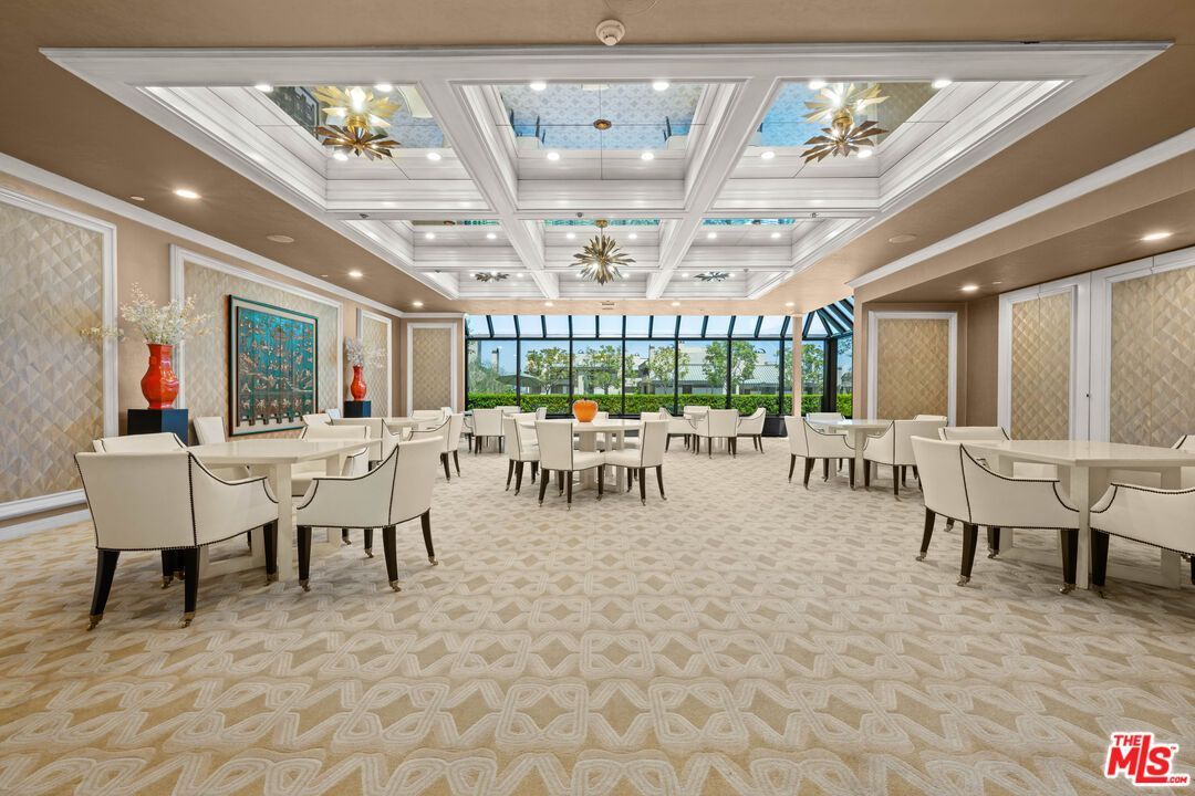 Dining room, Glass Ceilings, Interior, Recessed Lighting