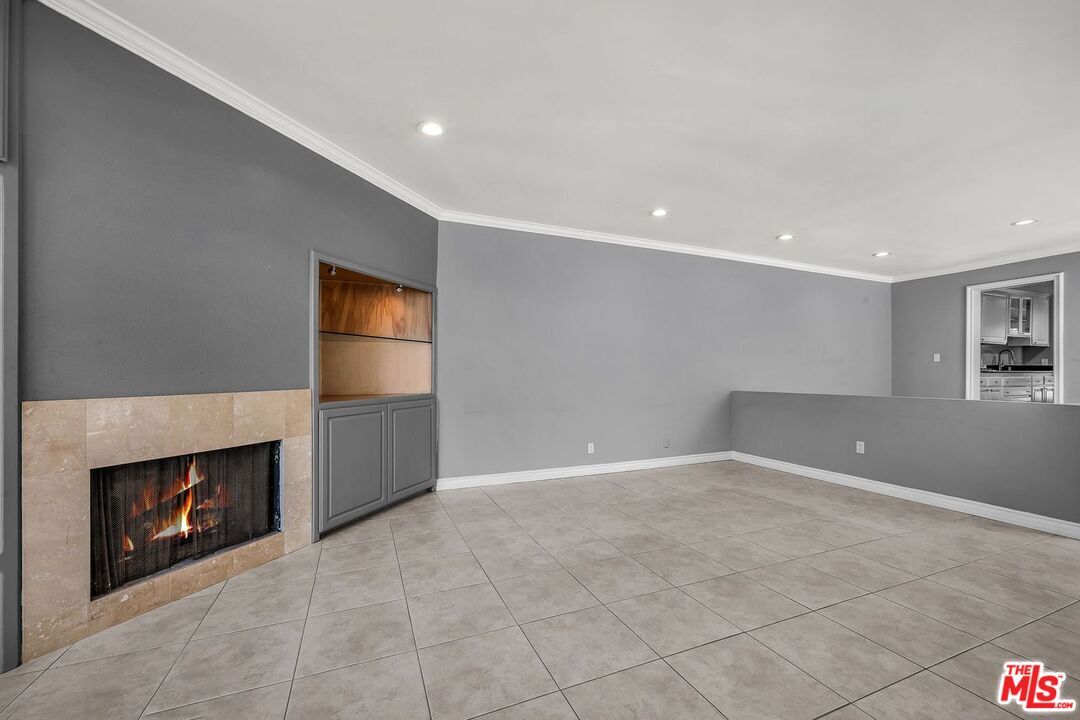 Empty room, Fireplace, Interior, Recessed Lighting
