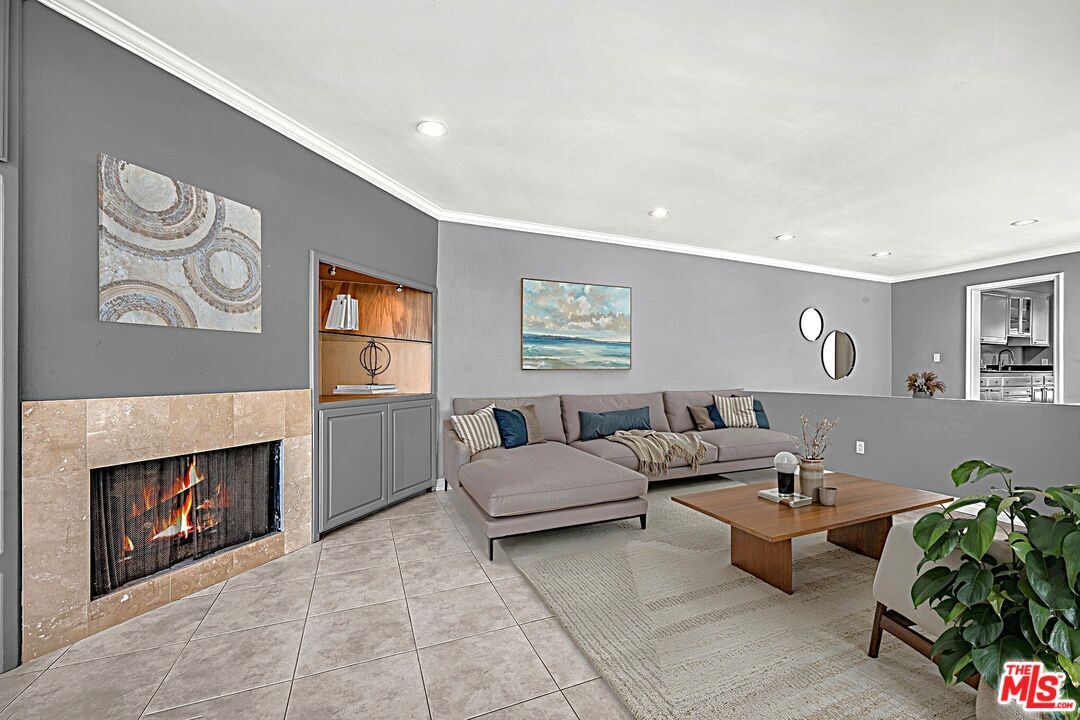 Fireplace, Interior, Living room, Recessed Lighting