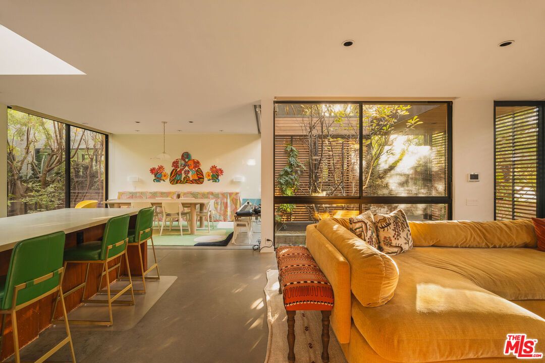 Dining room, Interior, Living room, Pendant Lights, Recessed Lighting