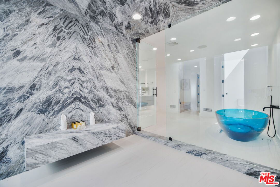 Bathroom, Interior, Marble Walls, Recessed Lighting