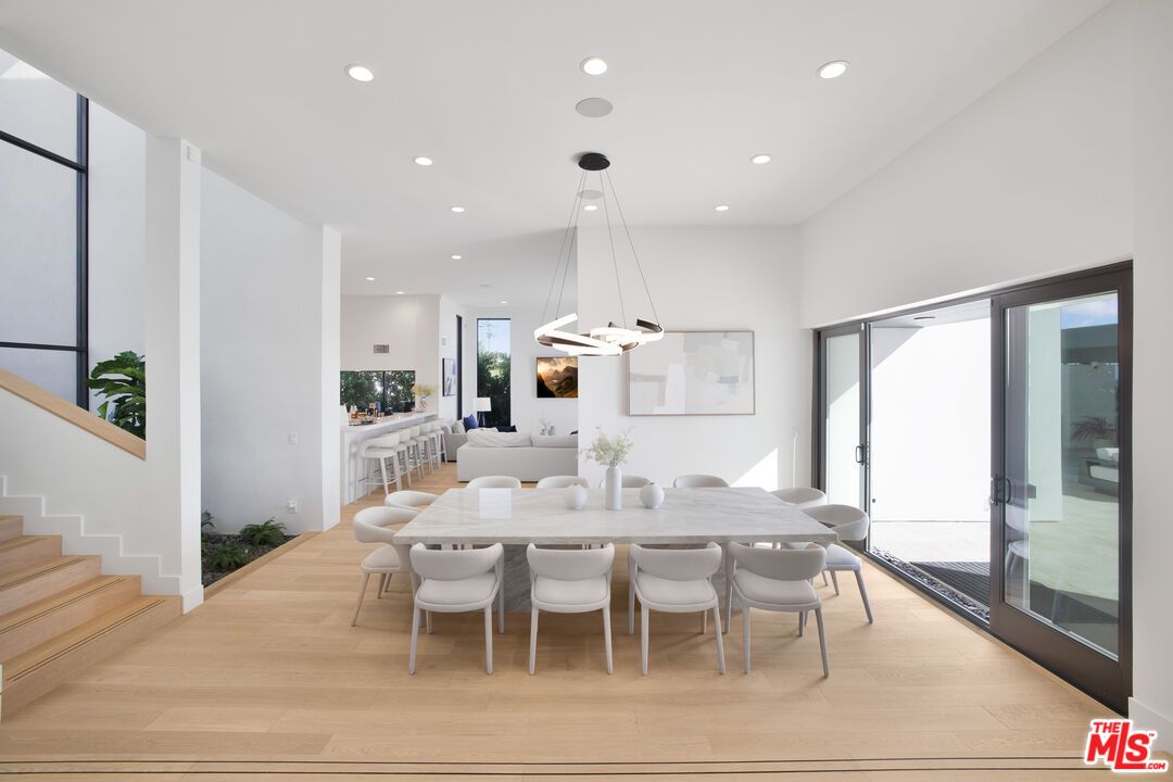 Dining room, Interior, Pendant Lights, Recessed Lighting, Wood Texture Flooring