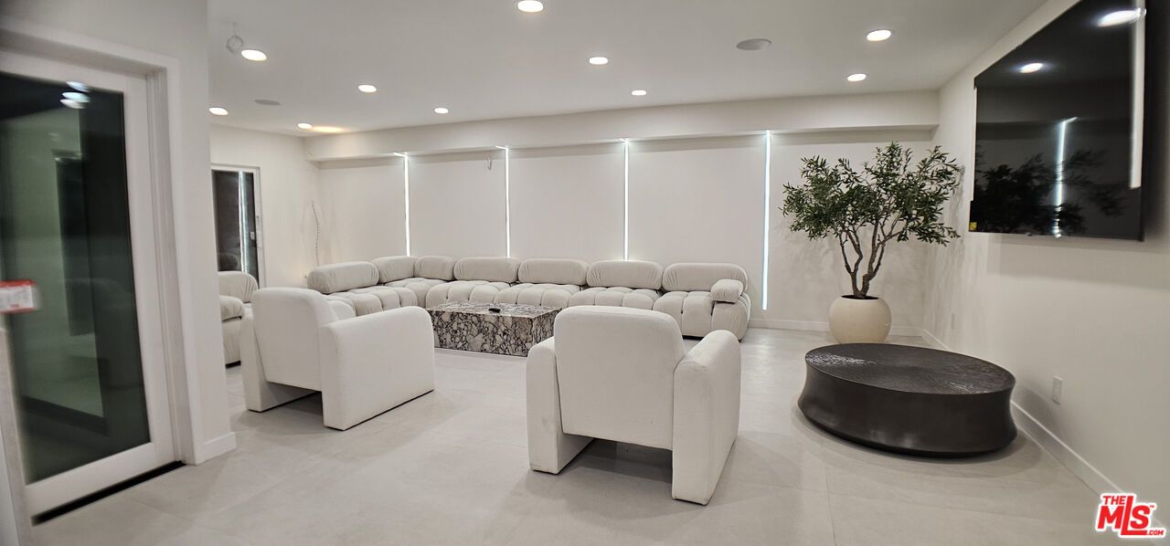 Interior, Living room, Recessed Lighting, Theatre Room