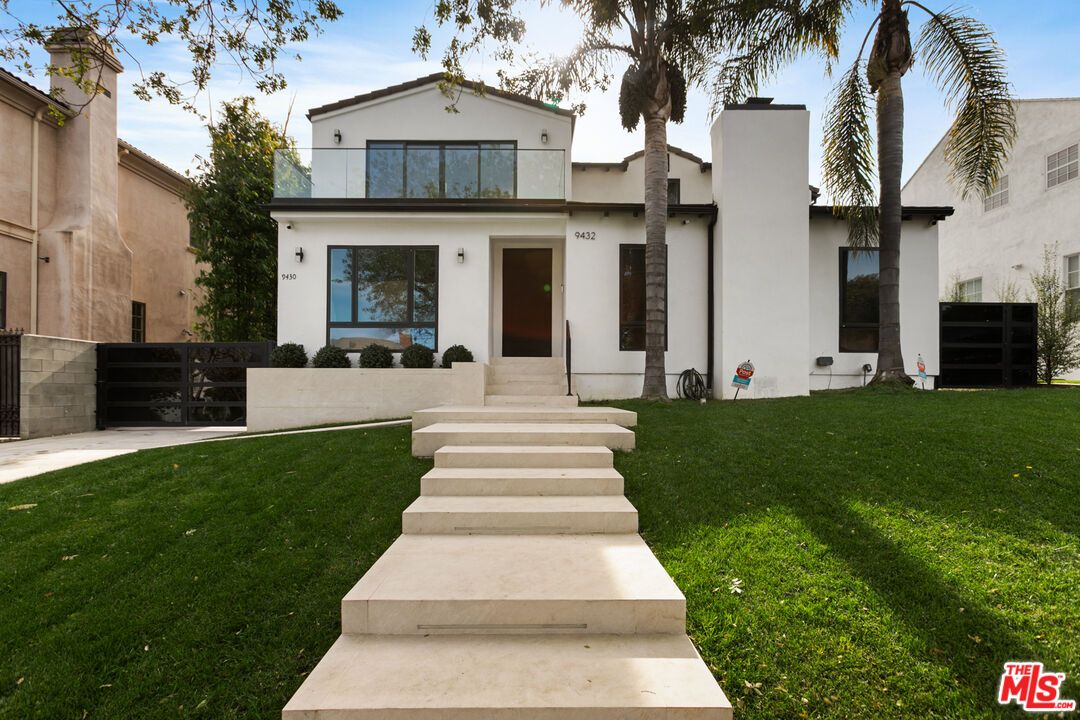 Backyard, Exterior, Facade, Spanish Mediterranean