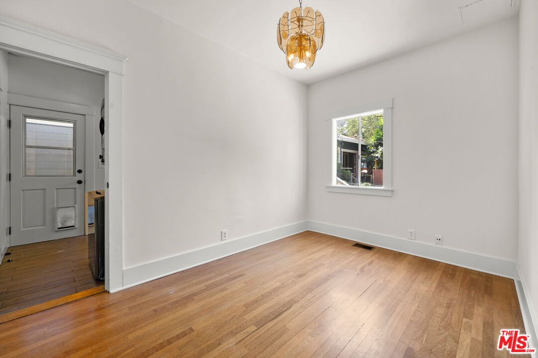 Empty room, Interior, Pendant Lights, Wood Texture Flooring