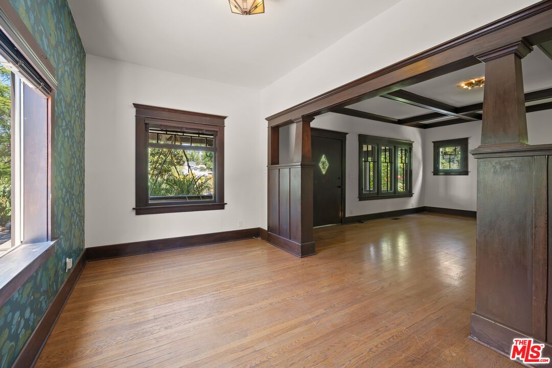 Empty room, Fireplace, Interior, Wood Texture Flooring