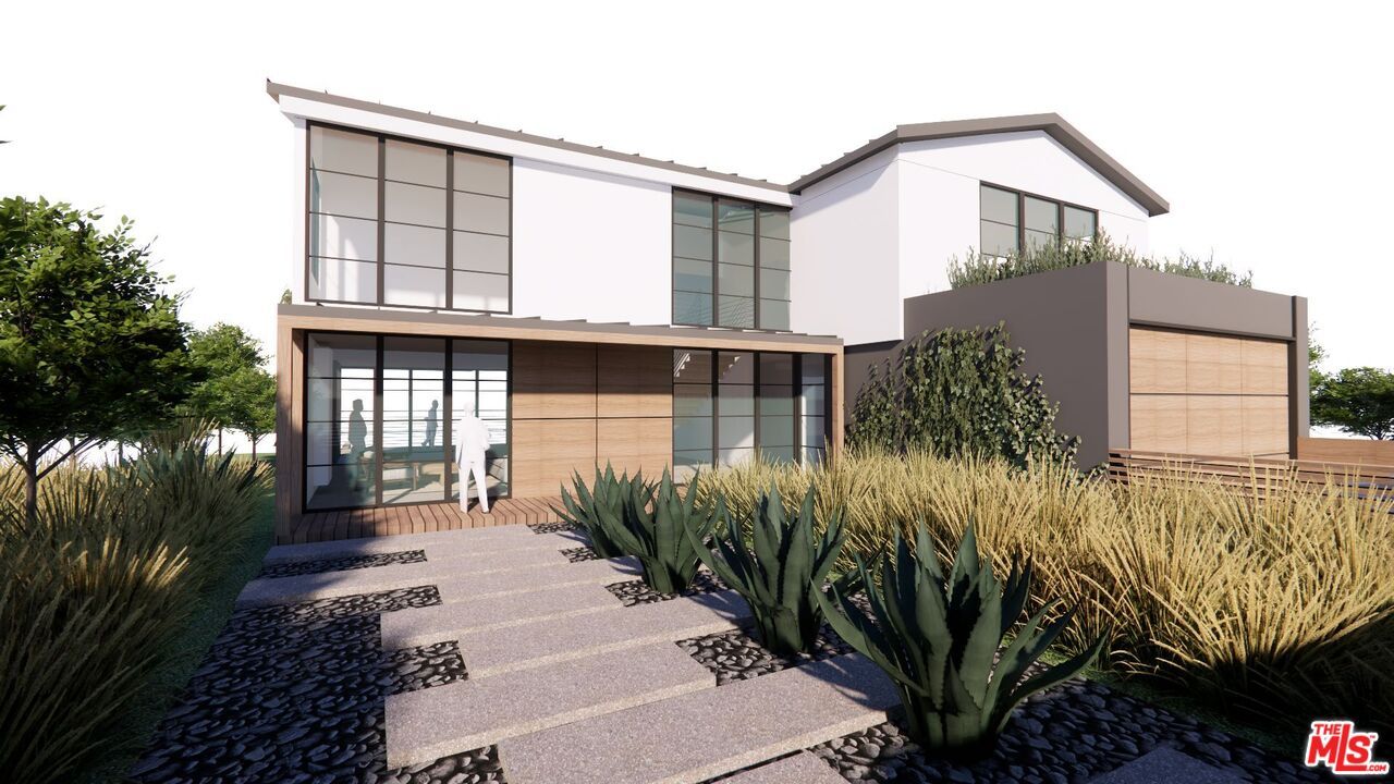 Exterior, Facade, Modern