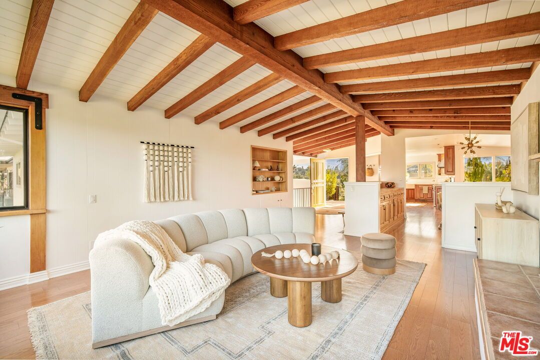 Interior, Living room, Pendant Lights, Wooden Beams, Wood Texture Flooring