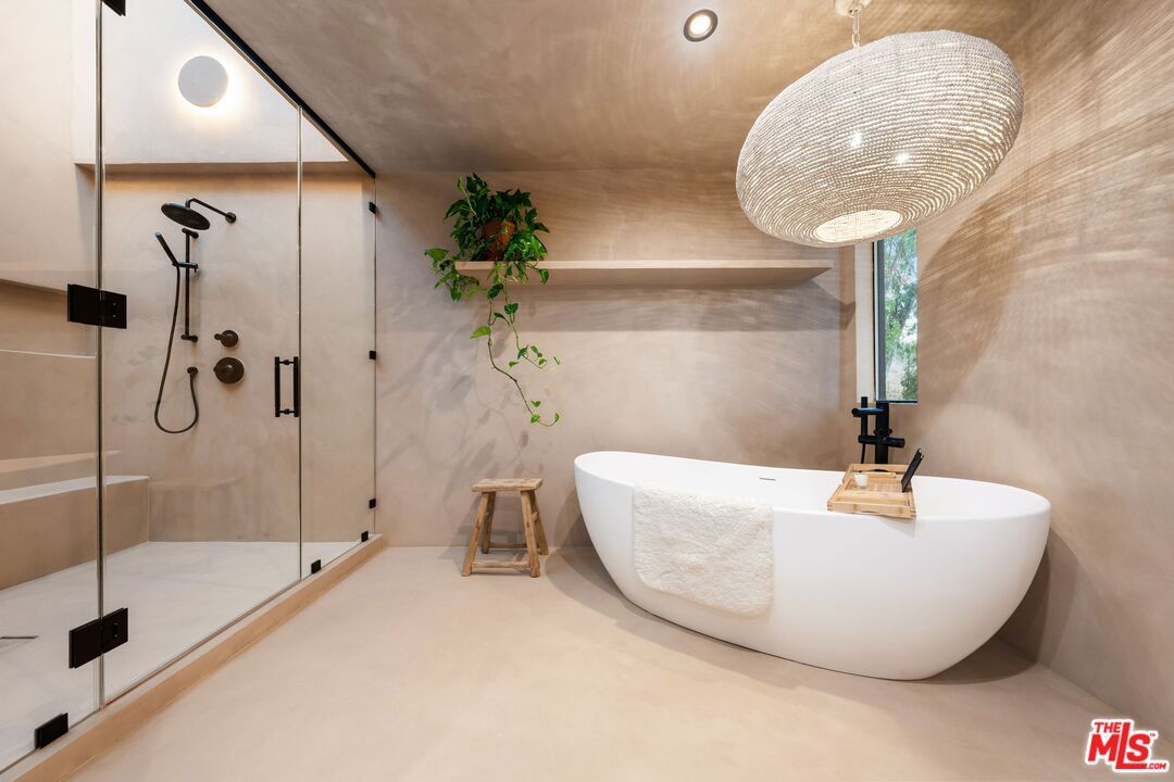 Bathroom, Free Standing Baths, Glass Shower, Interior, Recessed Lighting
