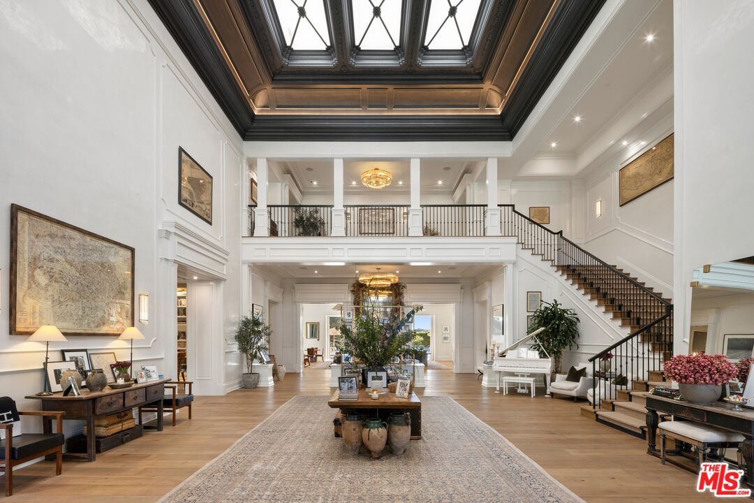 Chandelier, Glass Ceilings, Interior, Piano, Recessed Lighting, Wood Texture Flooring