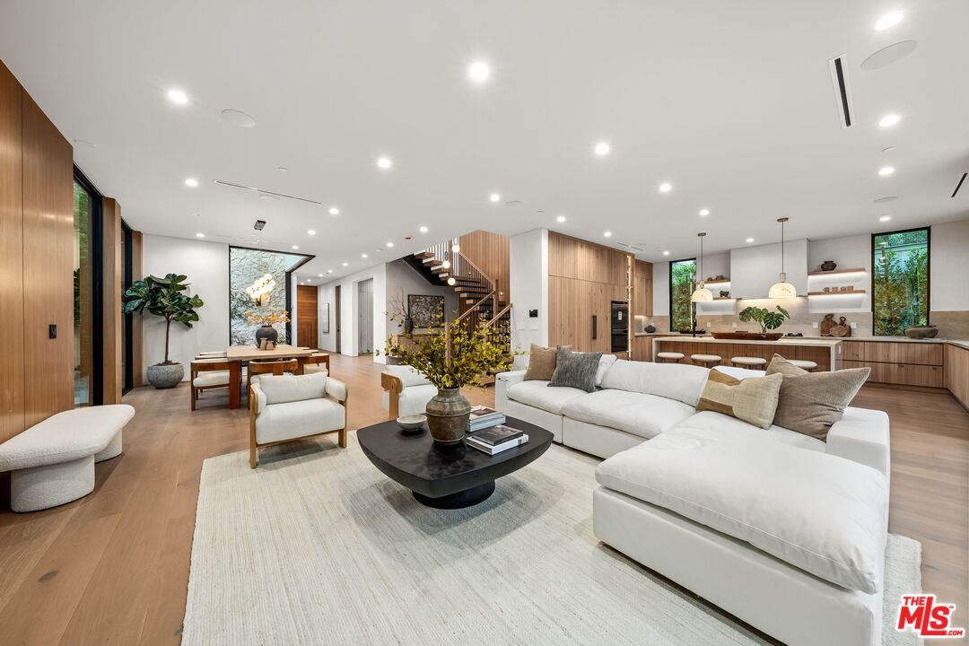 Interior, Kitchen, Living room, Pendant Lights, Recessed Lighting, Wood Texture Flooring