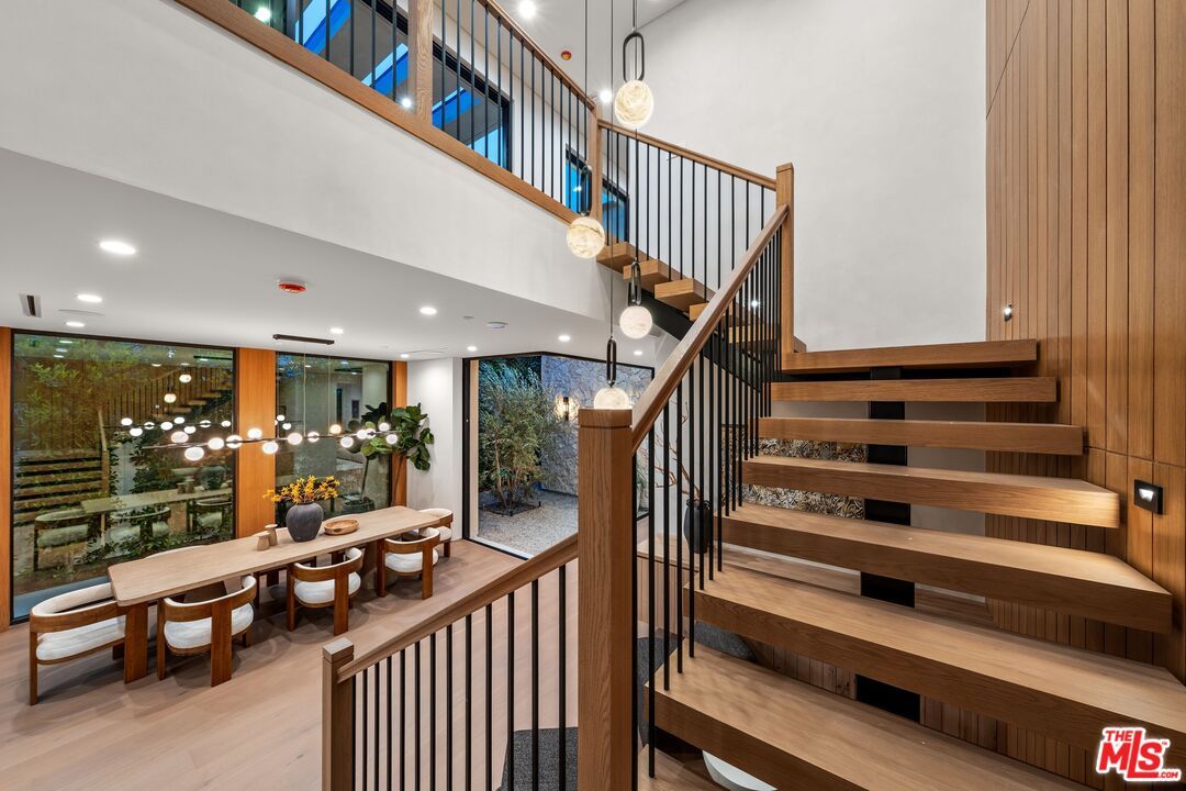Dining room, Interior, Pendant Lights, Recessed Lighting, Wood Texture Flooring, Wooden Walls