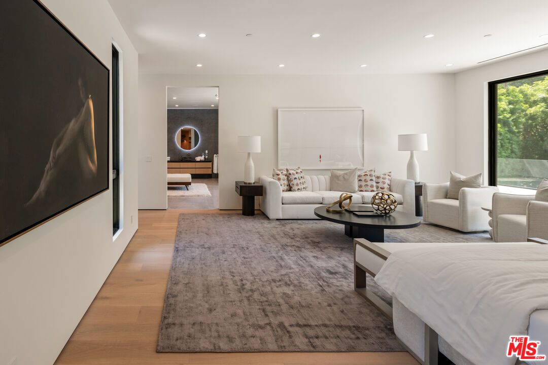 Bedroom, Interior, Living room, Recessed Lighting, Wood Texture Flooring