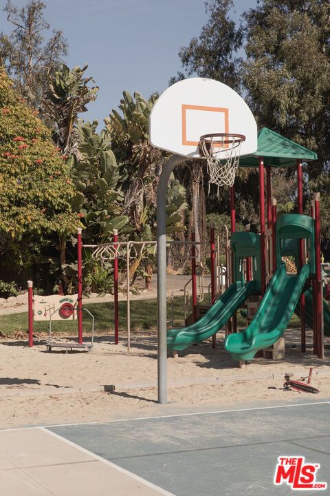 Backyard, Exterior, Playground