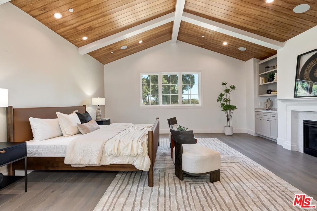 Bedroom, Fireplace, Interior, Recessed Lighting, Wooden Ceilings, Wood Texture Flooring