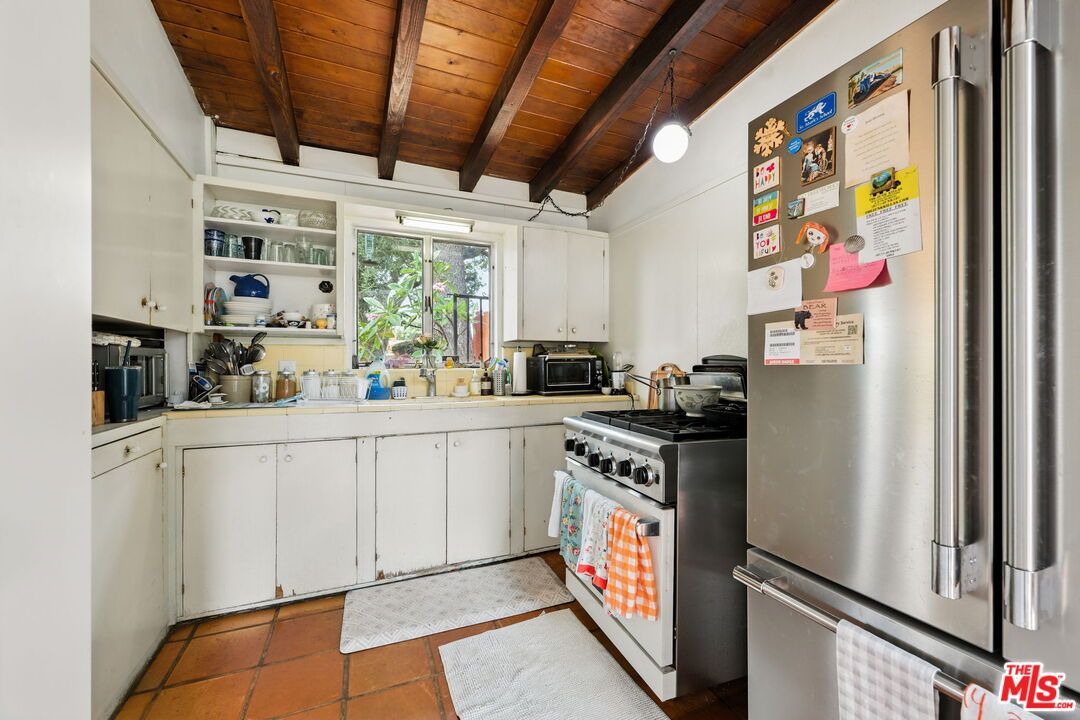 Interior, Kitchen, Stainless Steel Appliances, Wooden Beams, Wooden Ceilings