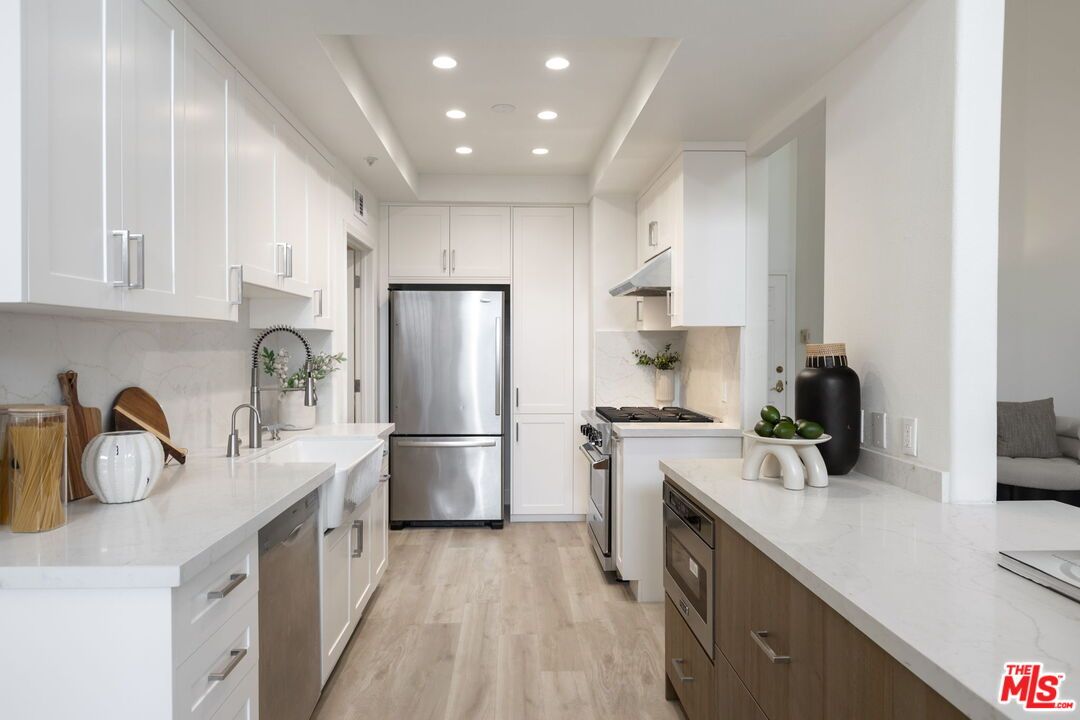 Interior, Kitchen, Recessed Lighting, Stainless Steel Appliances, Wood Texture Flooring