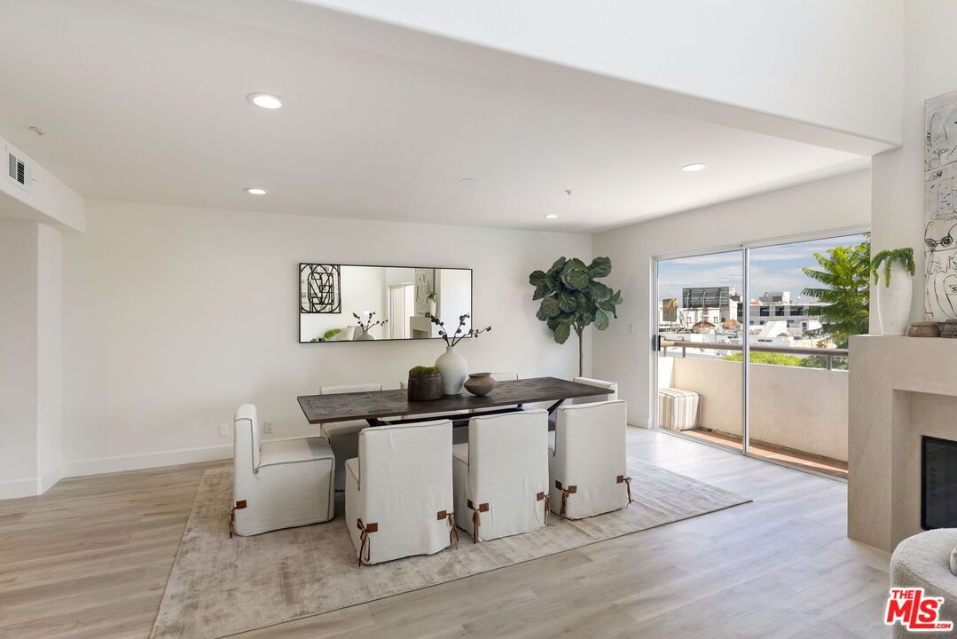 Dining room, Fireplace, Interior, Recessed Lighting, Wood Texture Flooring
