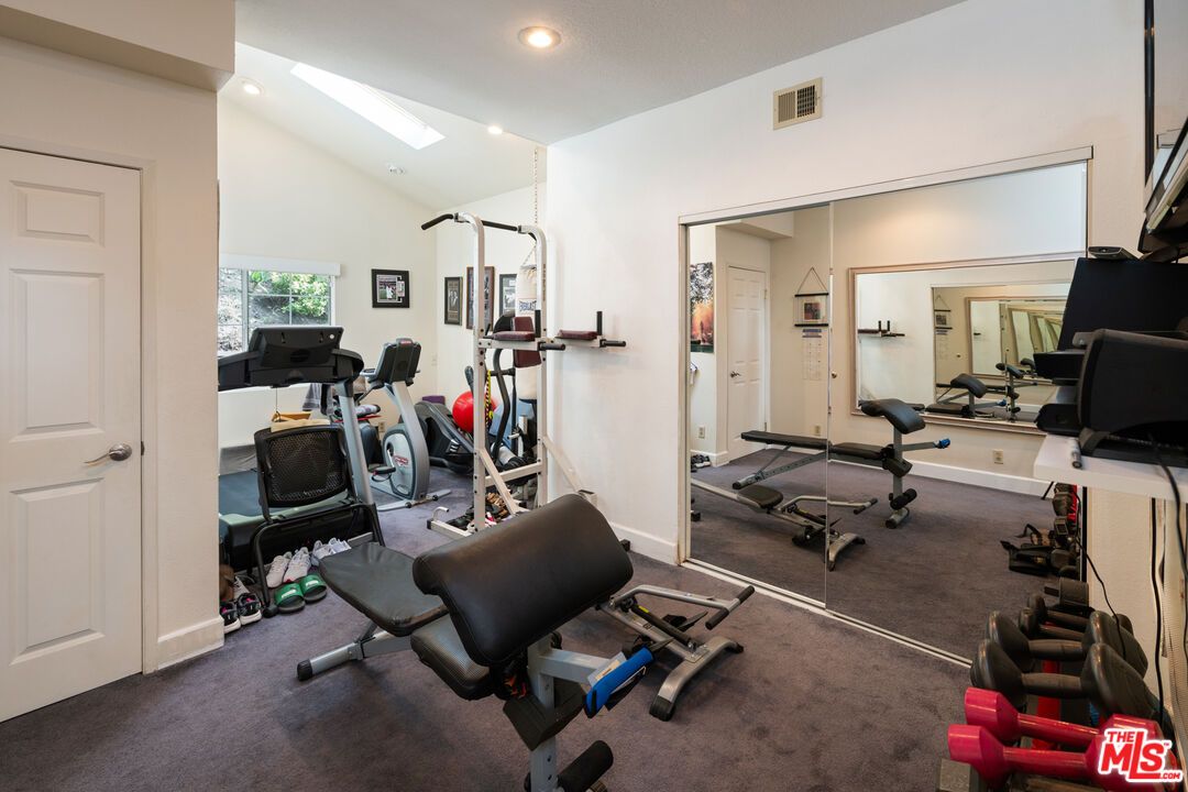 Fitness Equipment, Interior, Recessed Lighting