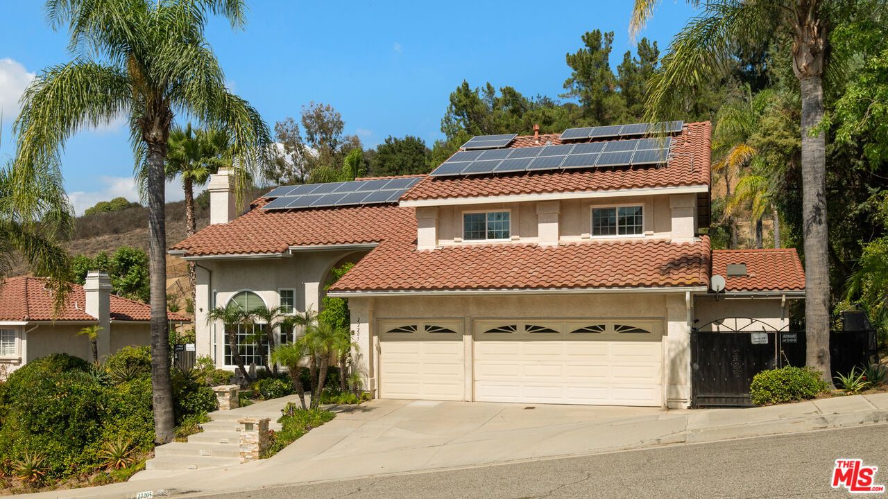 Attached, Exterior, Facade, Solar Panels, Mediterranean