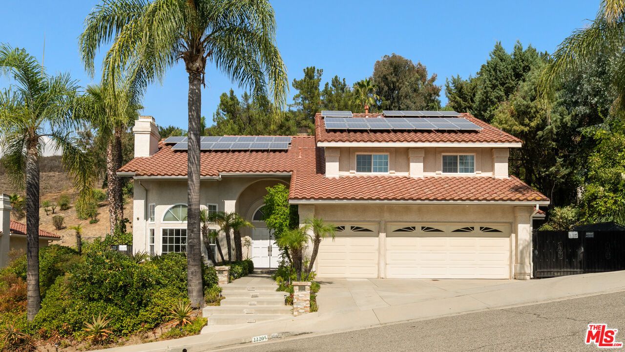 Attached, Exterior, Facade, Solar Panels, Mediterranean