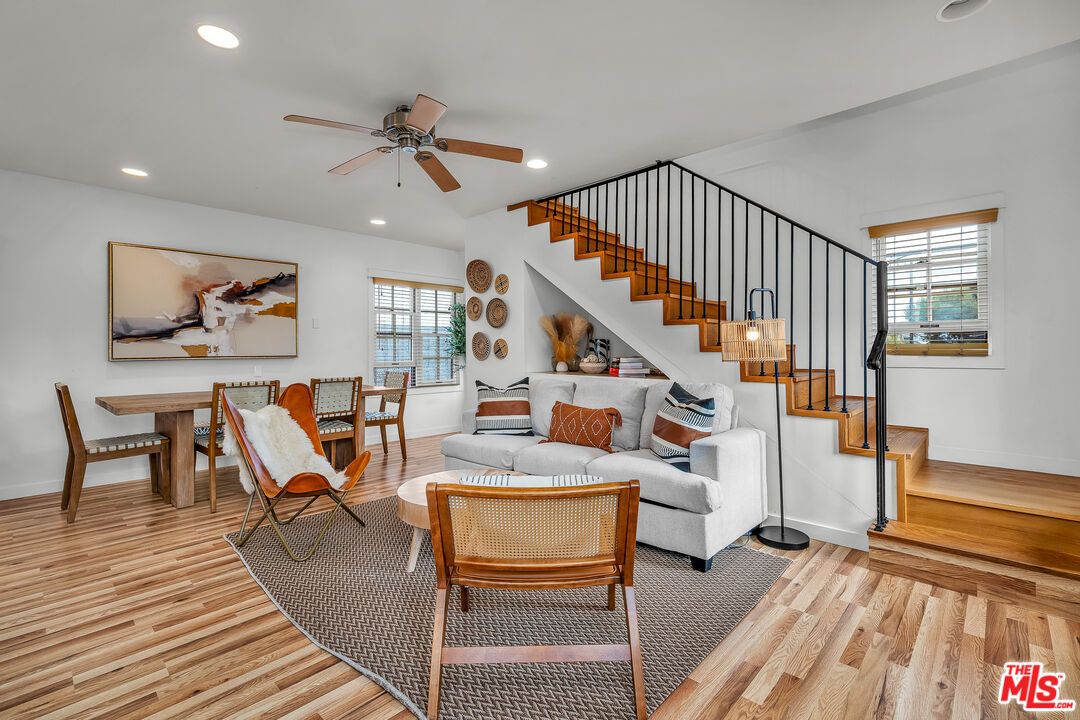Dining room, Interior, Living room, Recessed Lighting, Wood Texture Flooring
