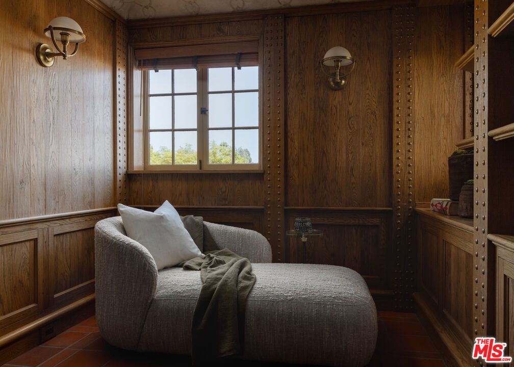 Interior, Wooden Walls