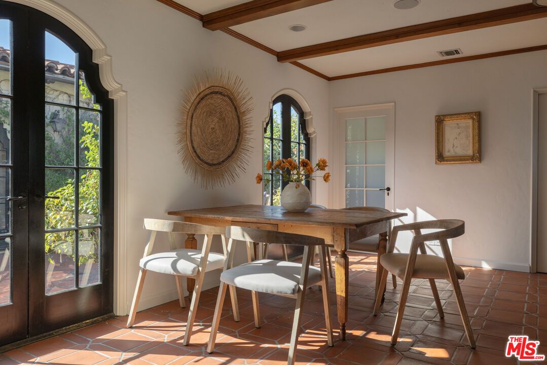 Dining room, Interior, Recessed Lighting, Wooden Beams