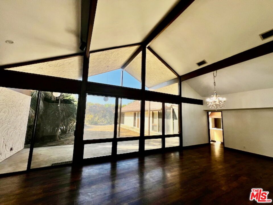 Chandelier, Empty room, Interior, Wood Texture Flooring
