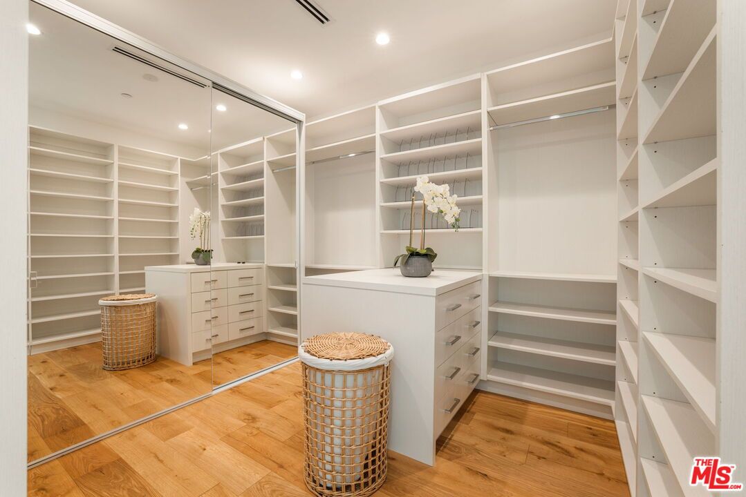 Interior, Recessed Lighting, Walk-in Closets, Wood Texture Flooring