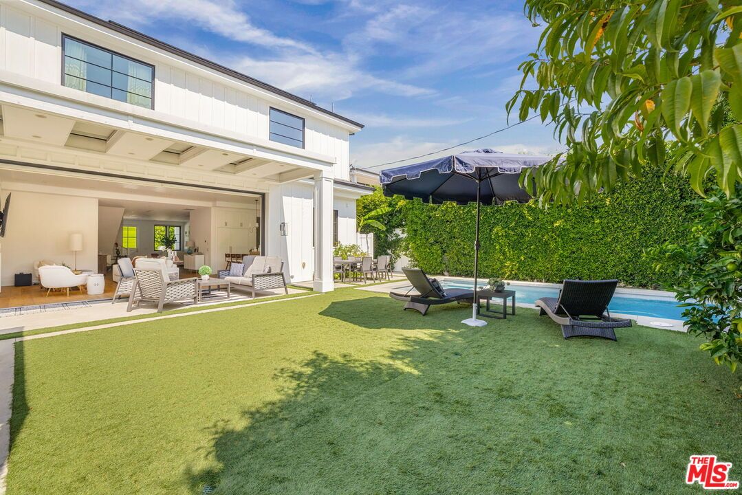 Backyard, Exterior, Pool