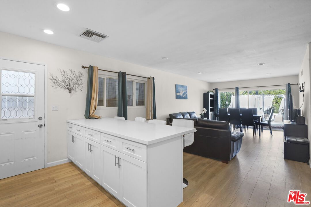 Dining room, Interior, Living room, Recessed Lighting, Wood Texture Flooring